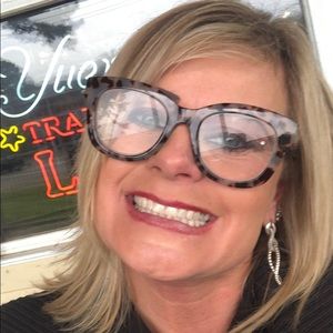 Meet your Posher, Sonya